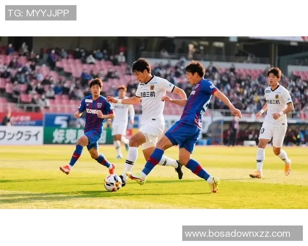 大阪钢巴对决广岛三箭精彩赛事回顾与分析八月十日战况揭秘